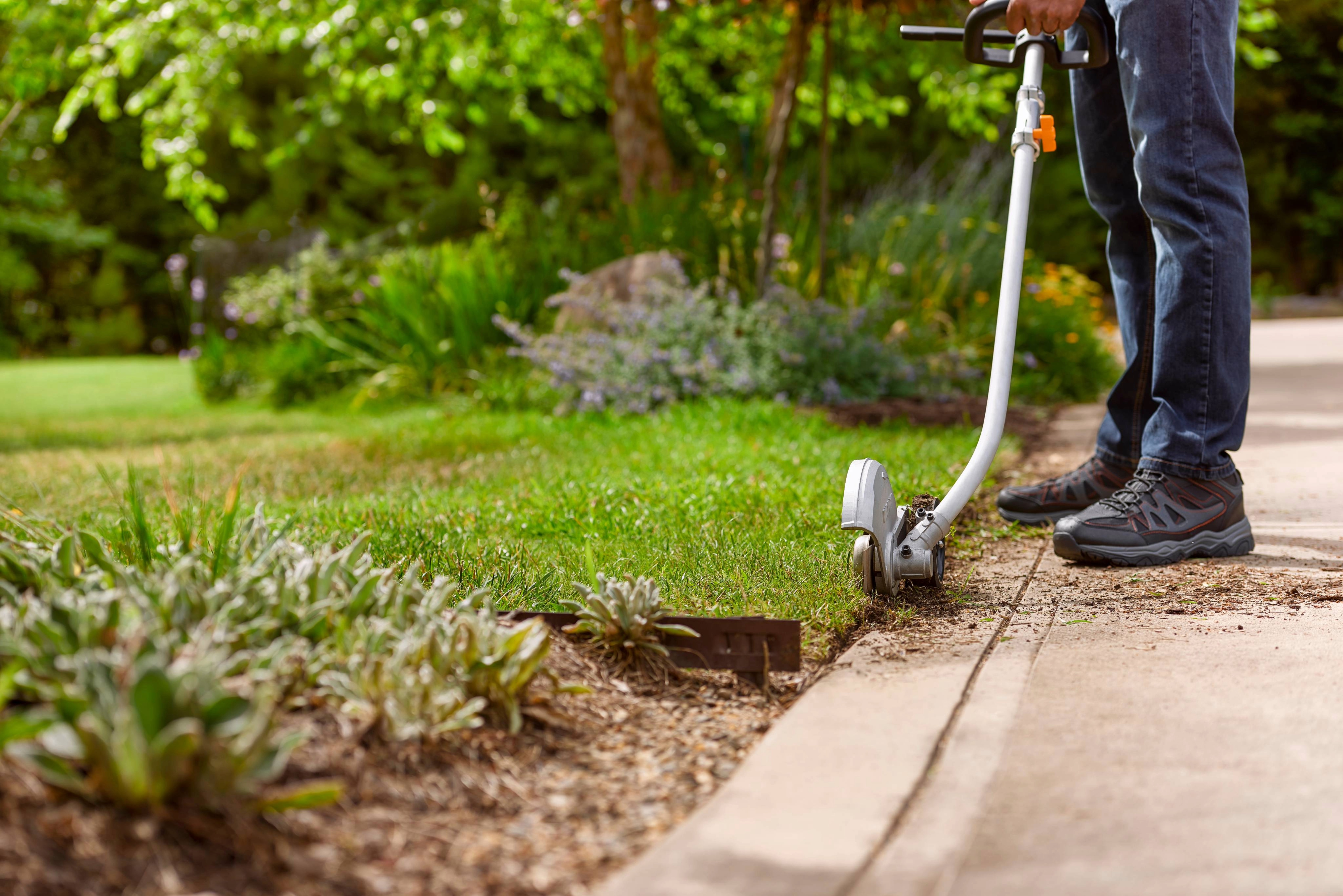 Cortabordes 38 cm BL NITRO 40V (2*20V) (S/bat)